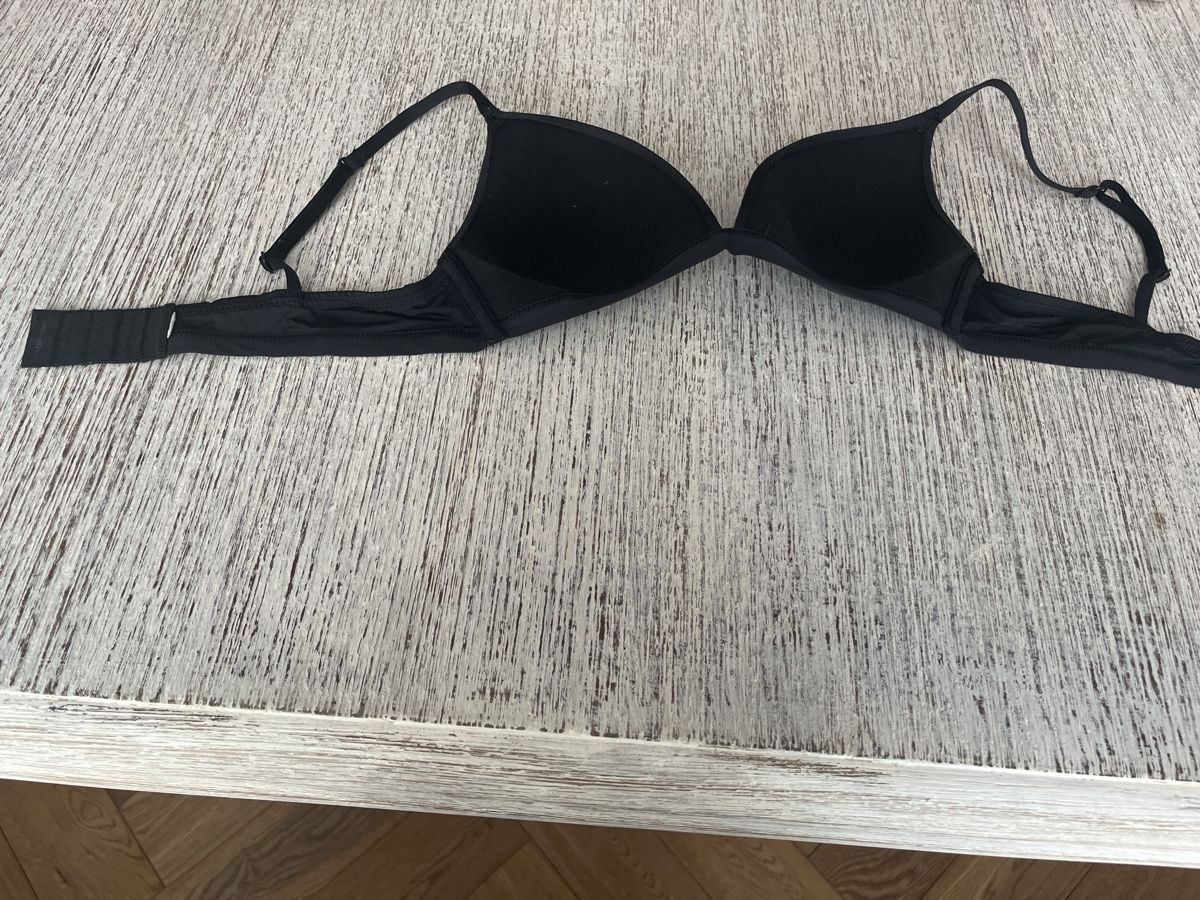 Intimissimi Sonstige Unterwäsche: Initimissimi Tiziana black bra – Gebraucht aus Rüschlikon von ant_5v7g 1
