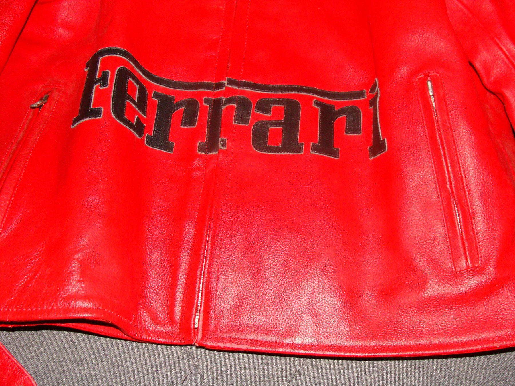 Ferrari Giacche: Veste de course pour pilote Ferrari – Usato da Cuarny venduto da hen_g7hn