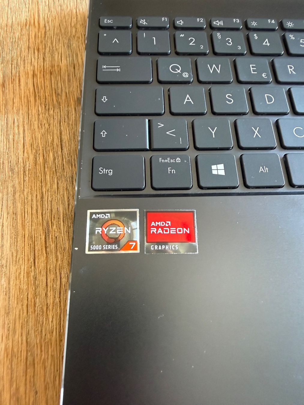 Asus Notebooks: Asus Zenbook 14 – Gebraucht aus St. Gallen von lei_kq8p 3