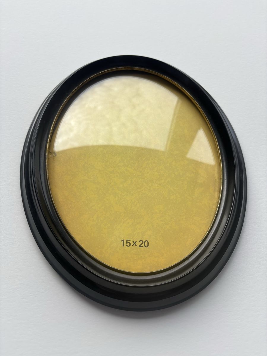 Cadres de tableaux: Bilderrahmen, oval – D'occasion à ZÜRICH par KaJotKe