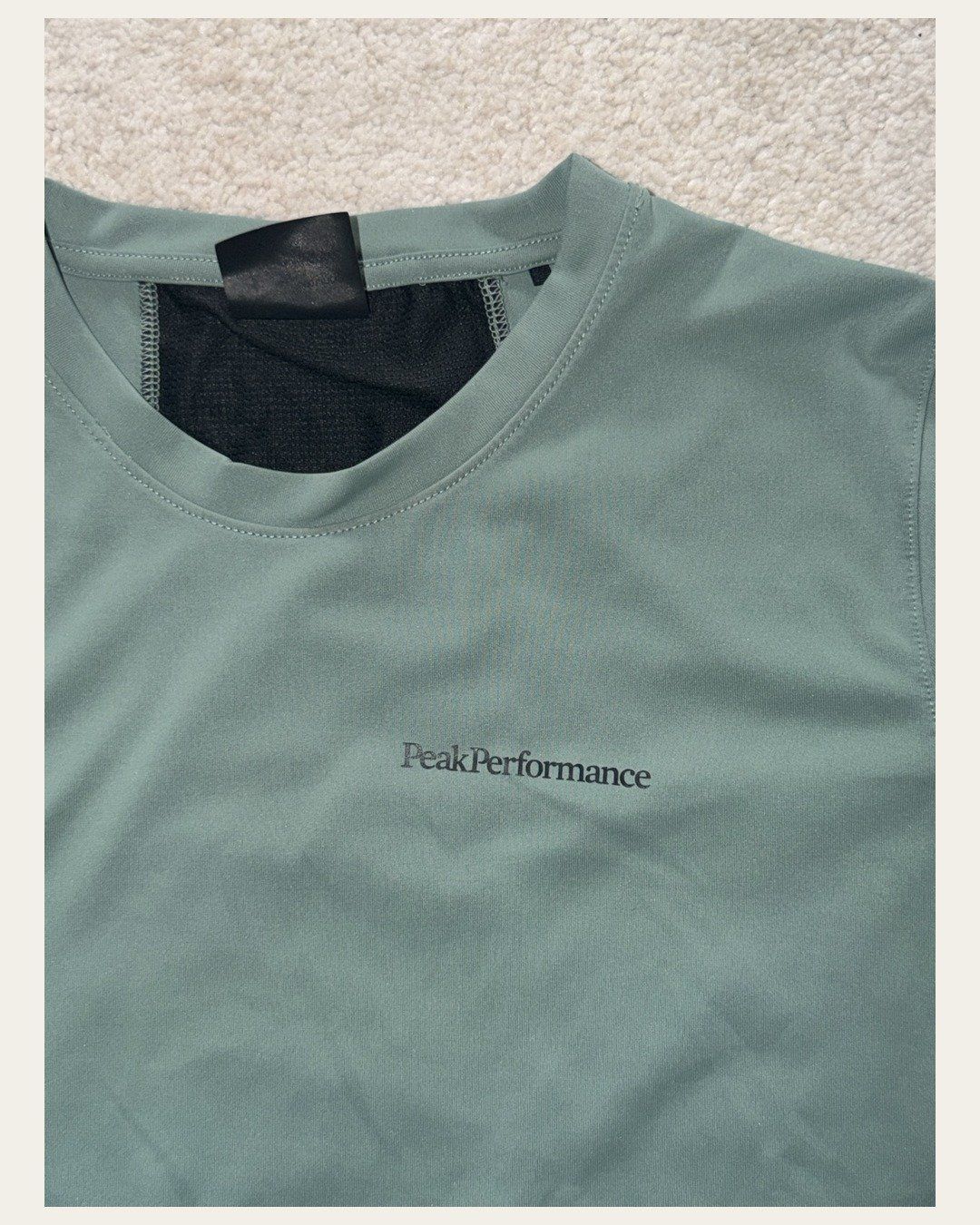 Peak Performance T-Shirts: Funktionsshirt – Gebraucht aus Niederuzwil von Lisascloset 4