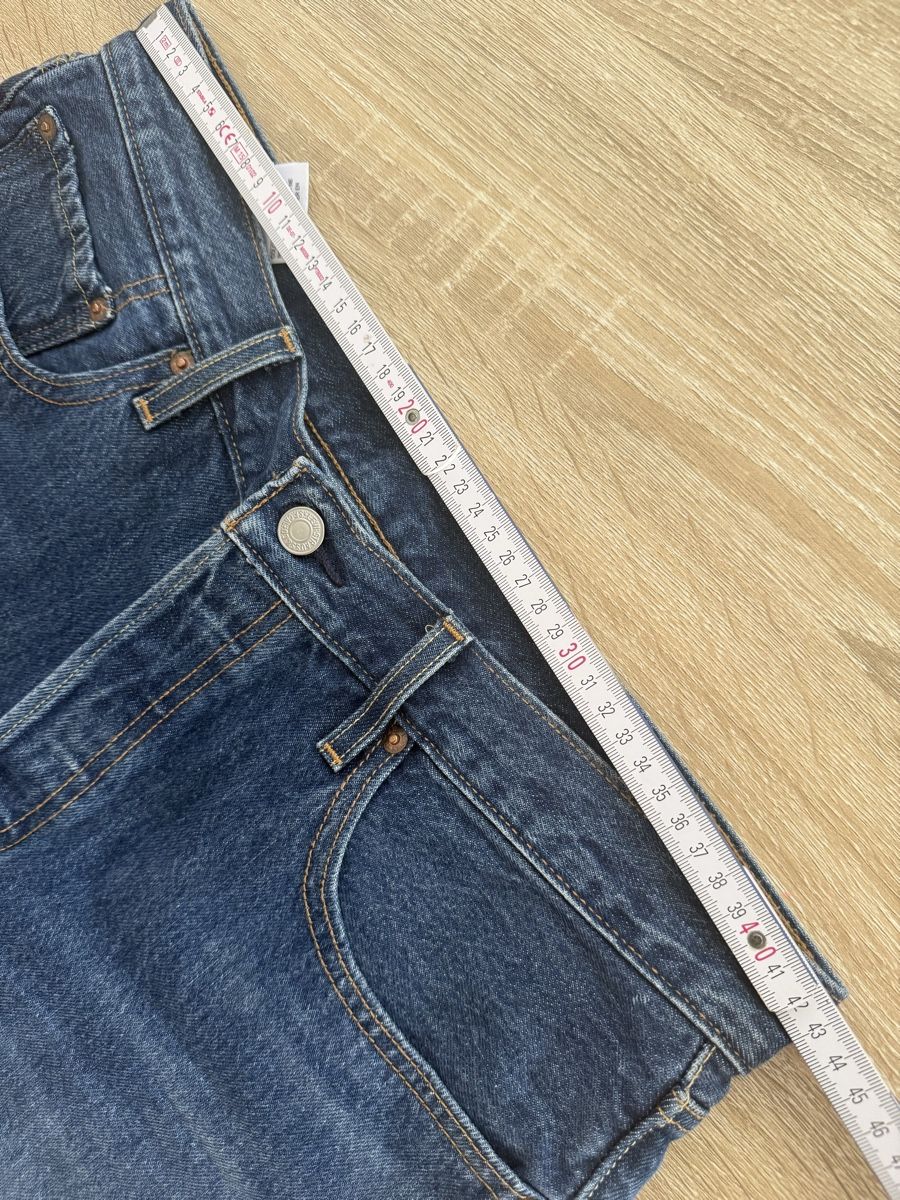Levi's Jeans: Levi's 501 Denim Shorts W31 – Usato da Winterthur venduto da -BeHappy24- 7