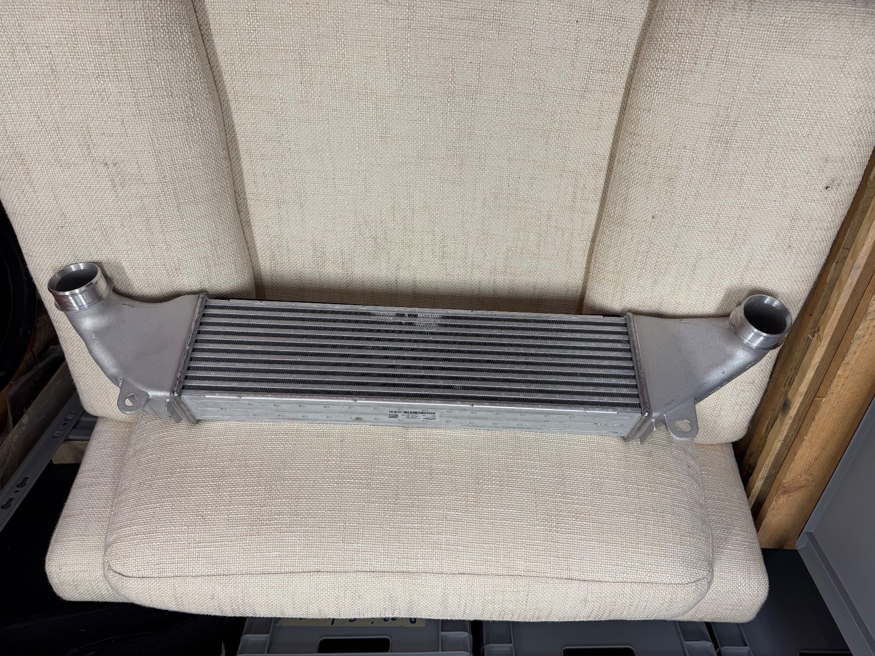 Audi Tutti pezzi di ricambio auto: Intercooler Audi rs3 – Nuovo (secondo la descrizione) da Broglio venduto da lory00 3