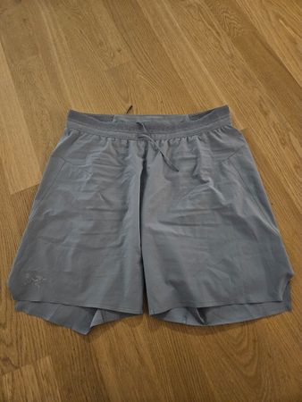 Arc'teryx - Norvan running shorts 7''