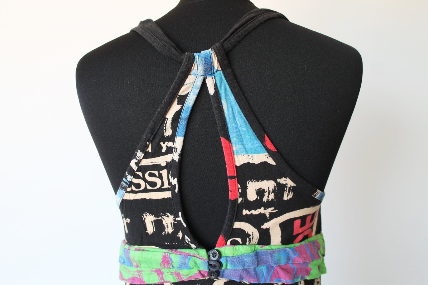 Desigual Vestiti: Robe DESIGUAL taille M – Usato da Chez-le-Bart venduto da jasse 2