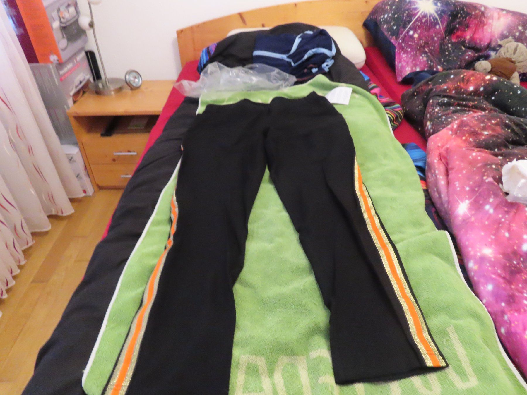 Pantaloni: 2x  Neu  Hose  Mit  Pullover – Nuovo (secondo la descrizione) da Rüfenacht BE venduto da tial70 4