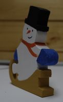 Schneemann auf Schlitten aus Holz