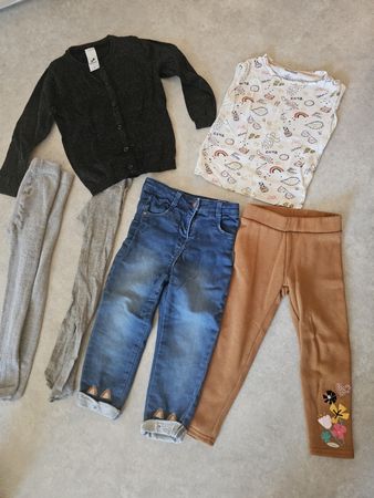 Lot de vêtements enfants