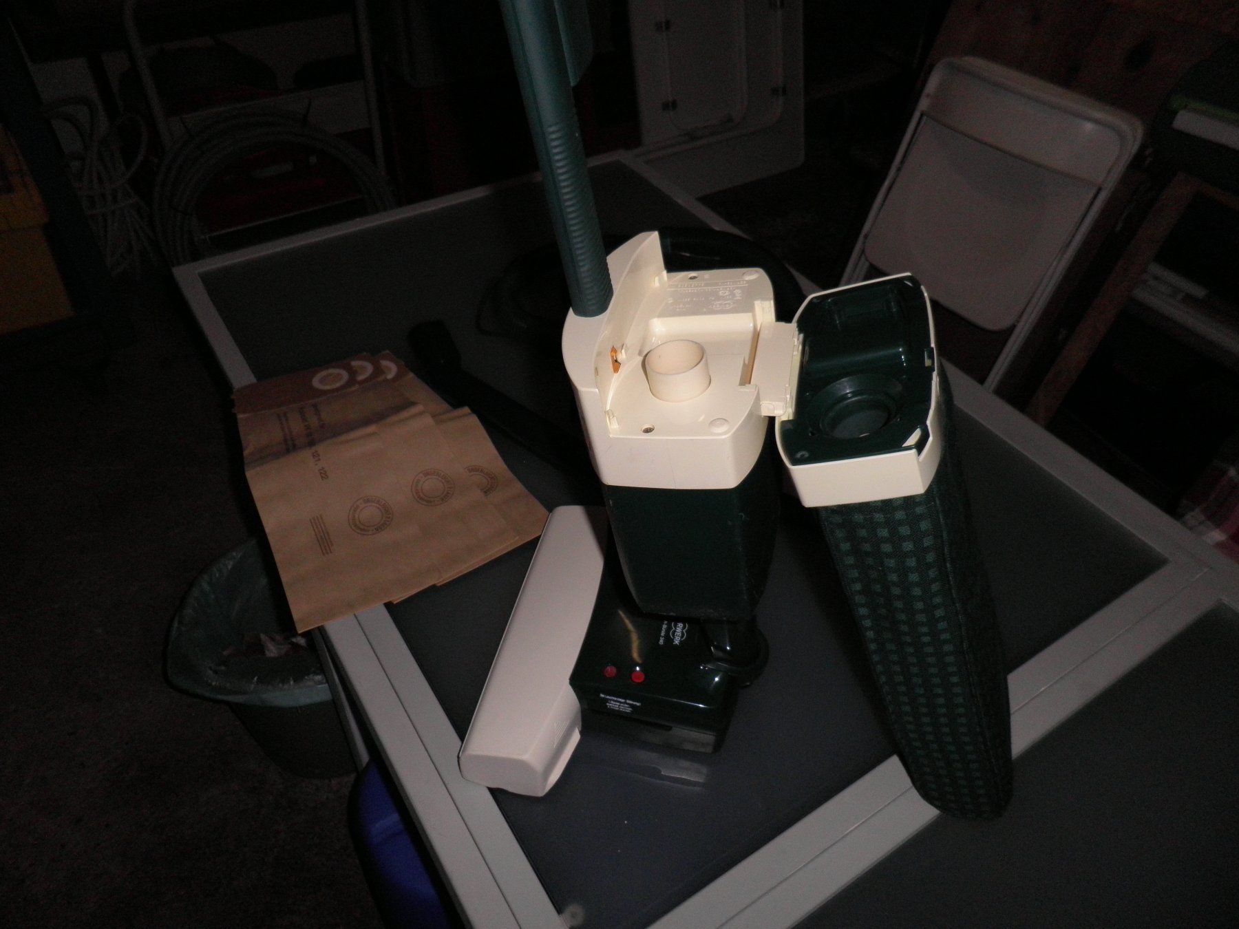 Vorwerk Aspirapolveri & Accessori: Tornado/Vorwerk VK120 – Usato da Oftringen venduto da shoptwotrade 8