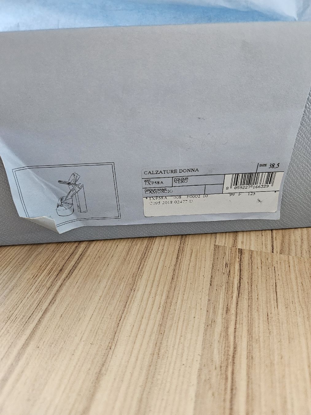 Prada Scarpe da donna: PRADA Wildleder-Sandalen NEU – Nuovo e nell'imballaggio originale da Siebnen venduto da dora_nina 2