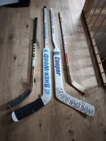 4 Vintage Hockeyschläger – signierte COOPER Goaliekelle SCB