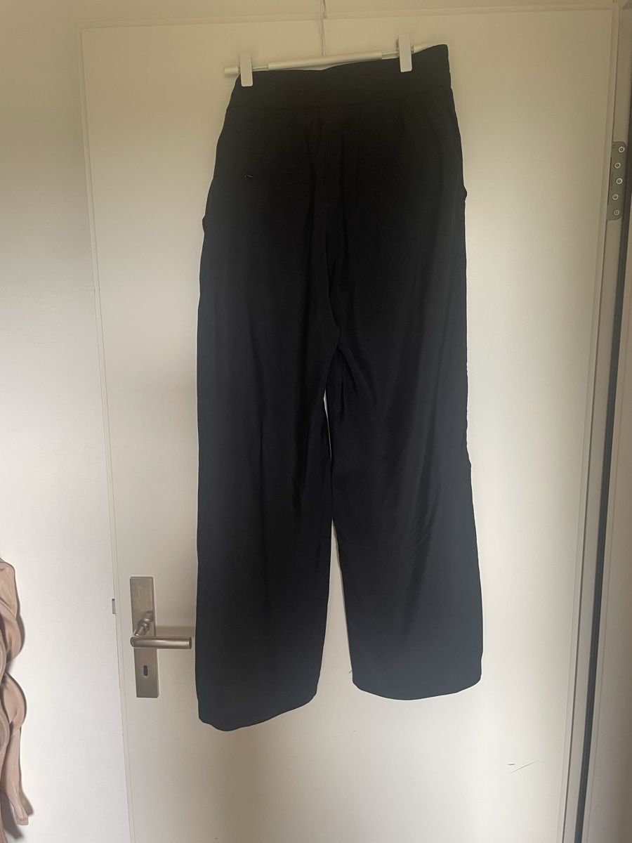 Pantalons: Stoffhose Street One – D'occasion à Schüpfheim par Nussbaum_4 1