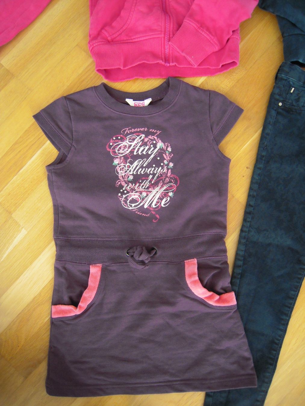 Maglioni & Felpe: 2 Sweatjacken (Esprit), Röckli + Hose Gr 128 – Usato da Uzwil venduto da visions77 1