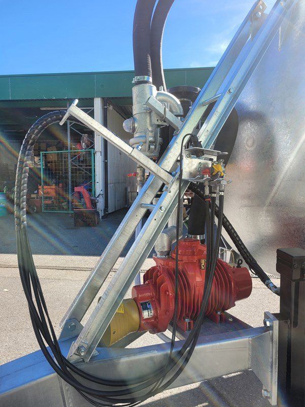 Accessori per altri veicoli: Vakuumfass Eckart VF81 8100Liter, – Nuovo e nell'imballaggio originale da Mels venduto da lad_8ctm 4