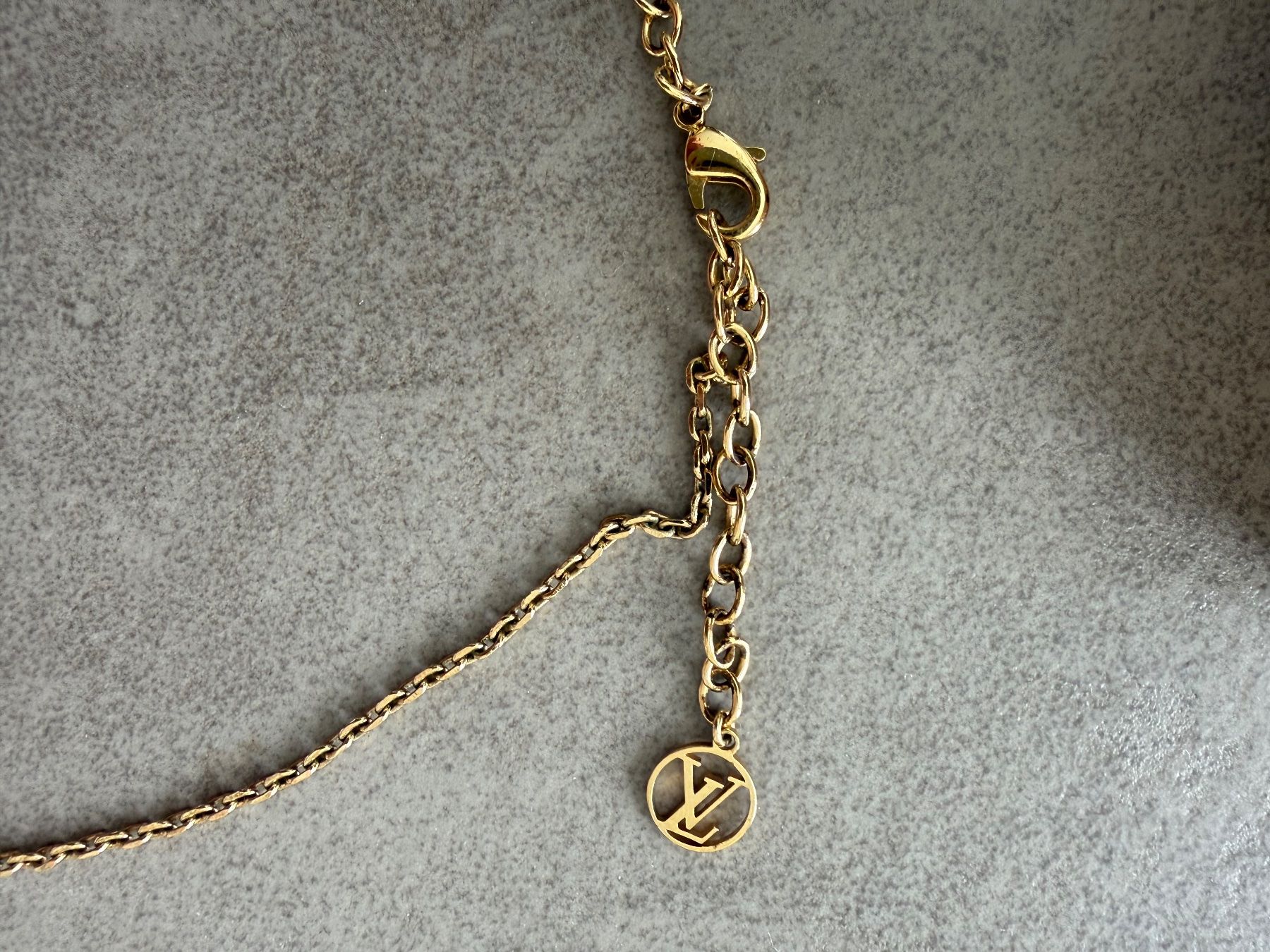 Louis Vuitton Ketten: Louis Vuitton Halskette Blooming Supple Gold – Gebraucht aus Meggen von nat_z89l 4