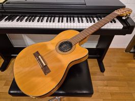 Gibson Chet Atkins CE mit nylon Saiten + Original Koffer