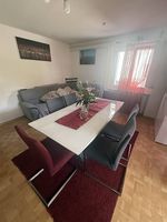 Esstisch (ausfahrbar) + 6 Stühle