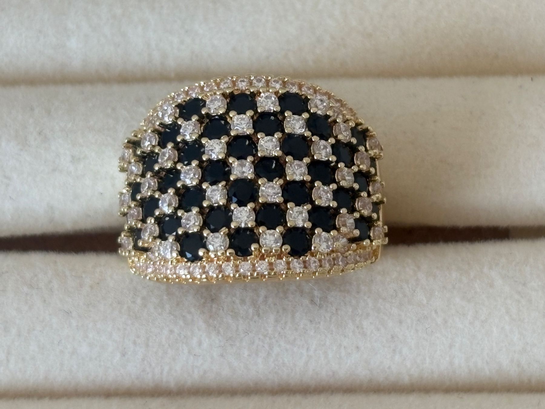 Anelli: Luxus Elegante Gr.18/8 Ring Farbe: Gold/blau – Nuovo (secondo la descrizione) da Biel-Bienne venduto da Roserosse13 1