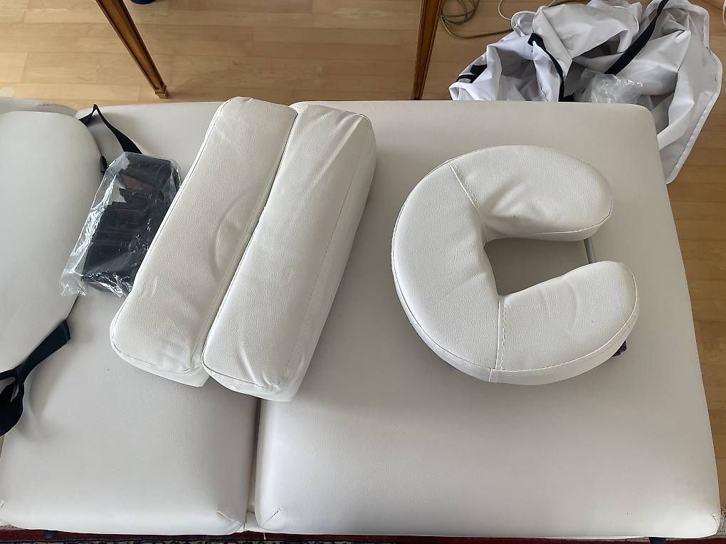 Massagegeräte: Massage Bert, klapbar  – Gebraucht aus Zug von Rembrandt2 3