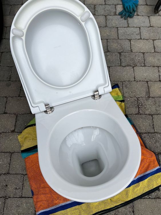 WC Wandklosset Inkl Deckel Von Catalano Gebraucht In Ittigen F r CHF 