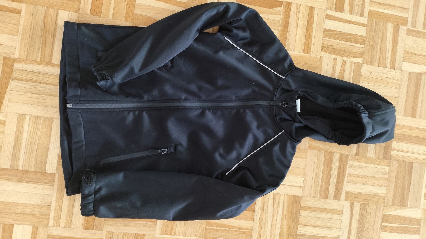 Jacken & Mäntel: Softshelljacke Kinder – Gebraucht aus Mümliswil von sofa013