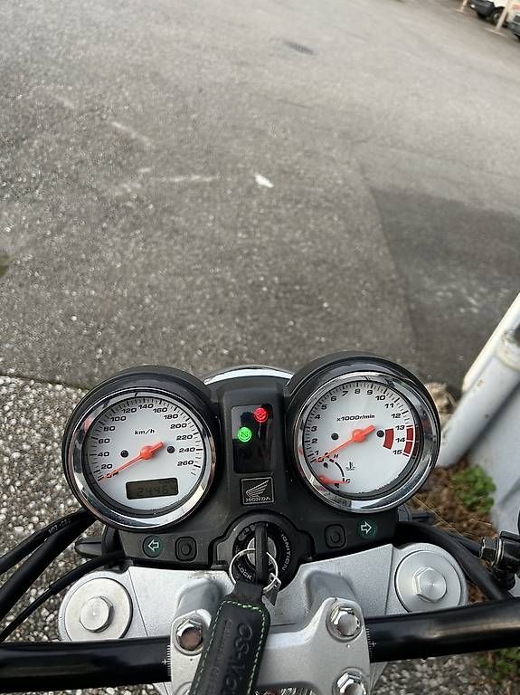 Honda Strada: Honda hornet cb 600 – Usato da Olivone venduto da oel_yv69 4