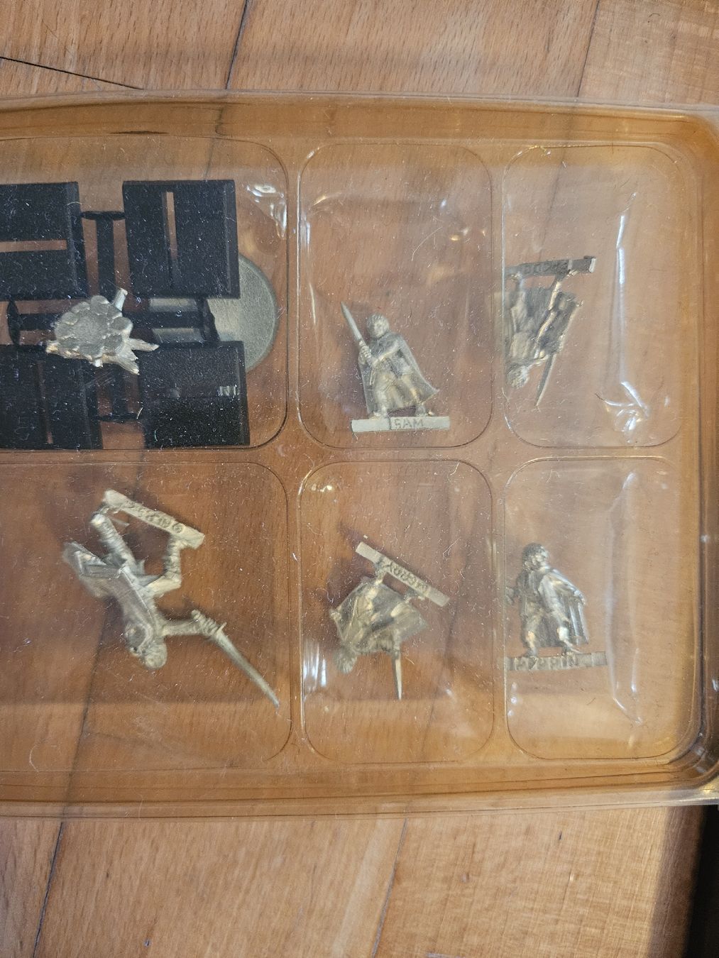 Giochi: Games Workshop/Warhammer - 2001 Spielset Herr der Ringe – Usato da Sissach venduto da Nolle7 1