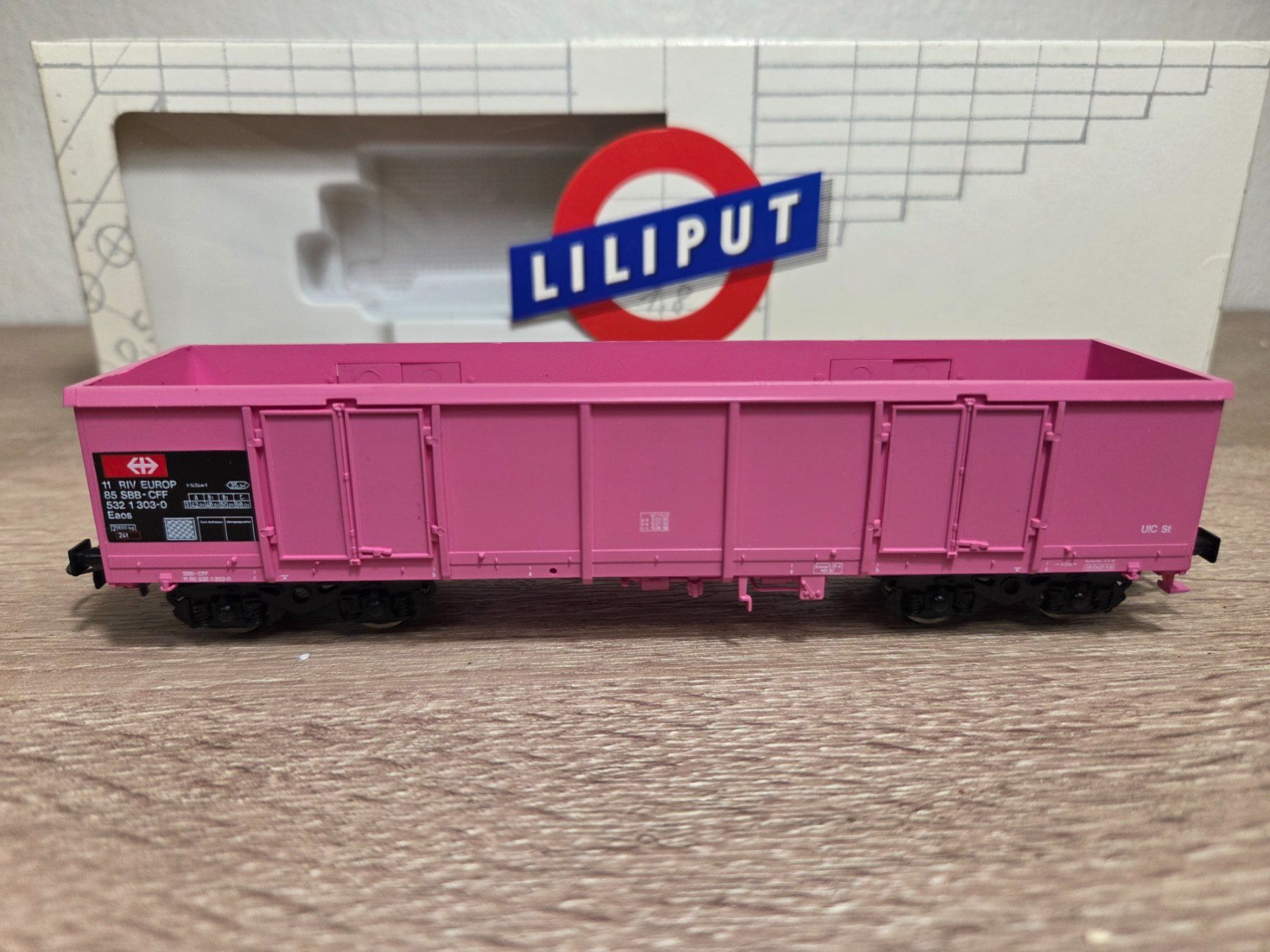 Liliput Modellini di ferrovie: Liliput 244 51 Güterwagen SBB H0 – Nuovo e nell'imballaggio originale da St-Aubin-Sauges venduto da Lo_Go 1