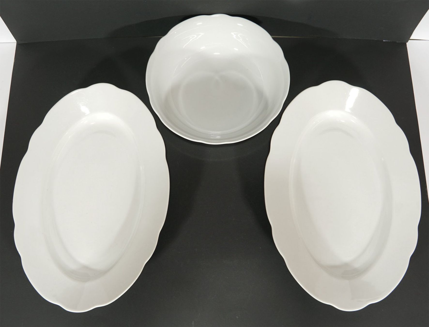 Set di piatti: Paar ovale Fleischplatte und 1 Schale – Usato da Meggen venduto da Trouvaillen 1