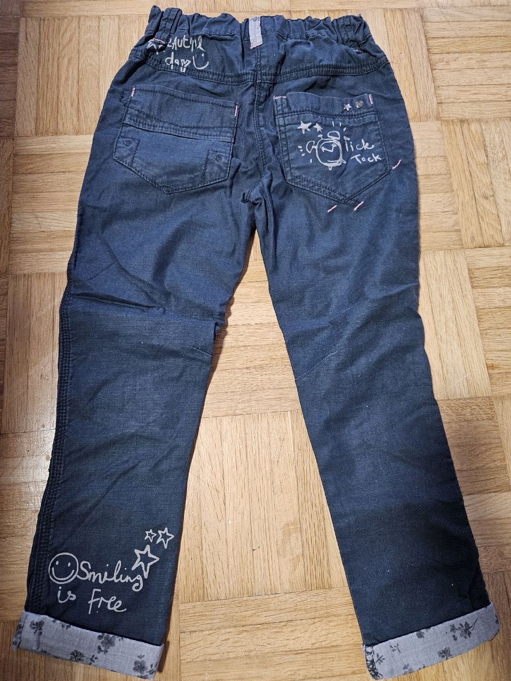 Next Pantaloni: Leichte Mädchen Hose Gr. 116 von next – Usato da Horw venduto da Zedy01 1
