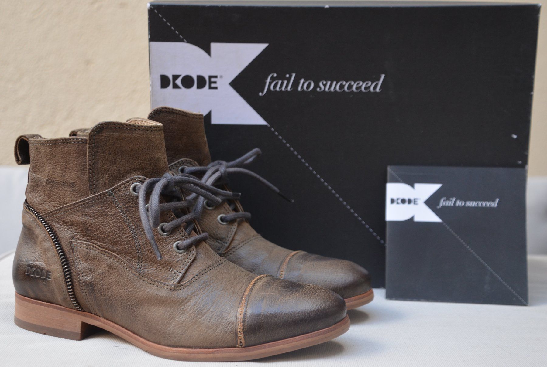 Scarpe da uomo: DKODE Maverick Boots / Bottes  .40 – Nuovo (secondo la descrizione) da Collonges venduto da arashee