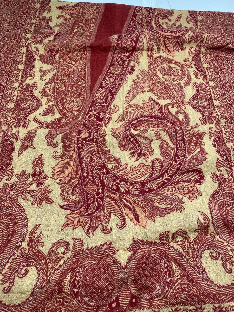 Foulard & Sciarpe: Giada Wolle Schal 🌸 – Usato da Opfikon venduto da Luis144 4