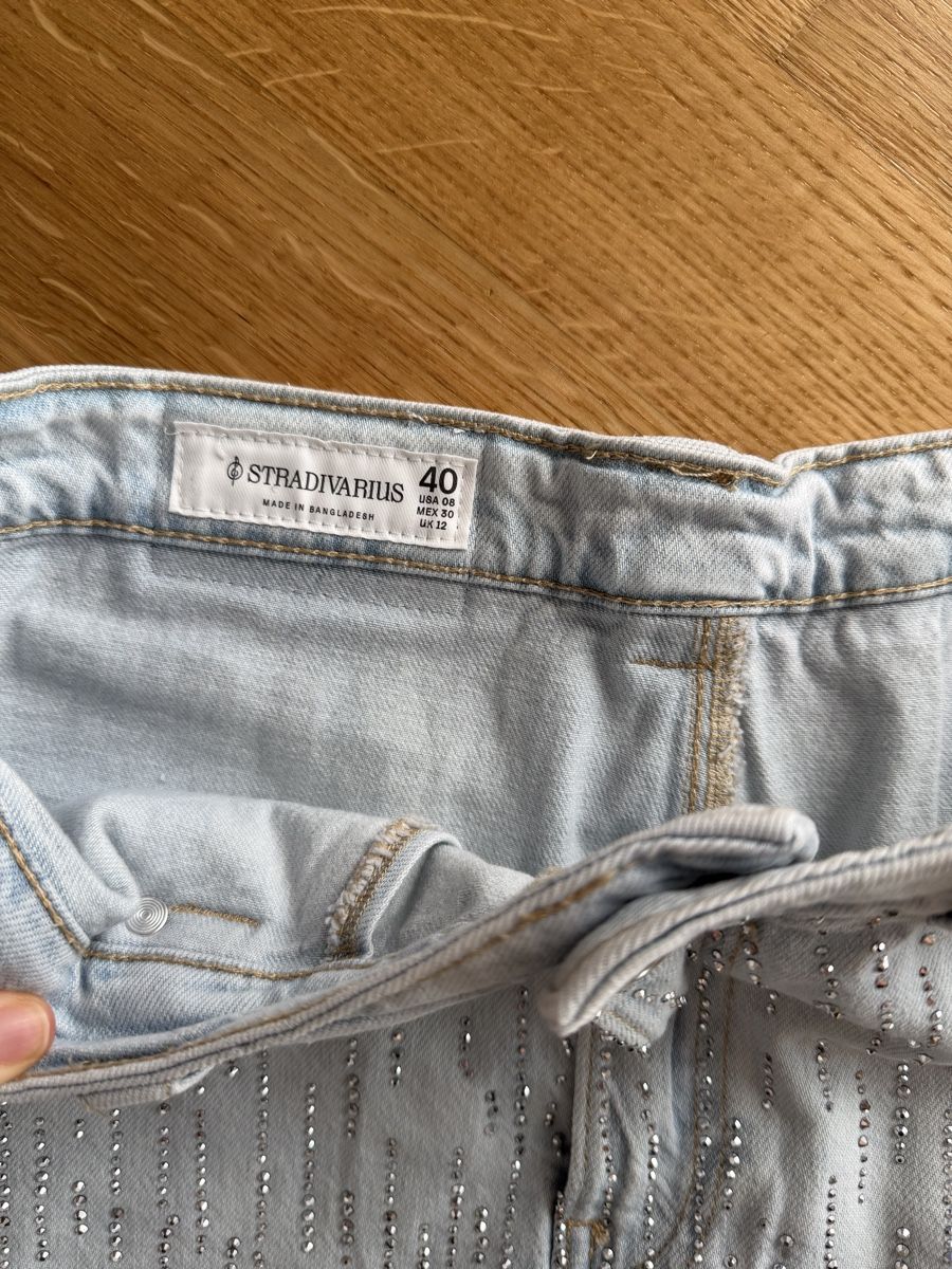 Stradivarius Gonne: Jeansrock Stradivarius mit Strass Grösse 40 hellblau – Nuovo (secondo la descrizione) da Luzern venduto da file_maker 2