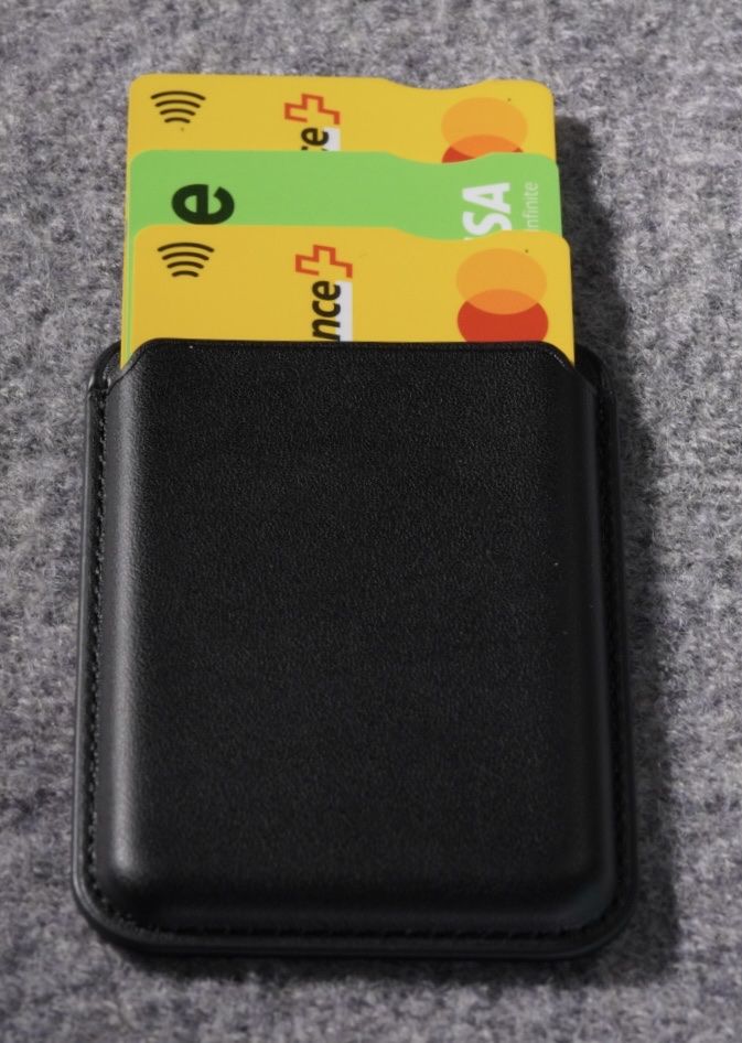 Altro in  Abbigliamento & Accessori: Magnetischer Kartenhalter für iPhone – Nuovo e nell'imballaggio originale da Winterthur venduto da Regton 3