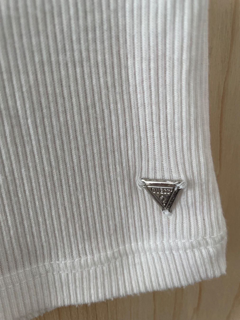 Guess Magliette Polo: Guess Poloshirt, weiss, Gr. XS – Usato da Lohn-Ammannsegg venduto da LaCoLiNe 2