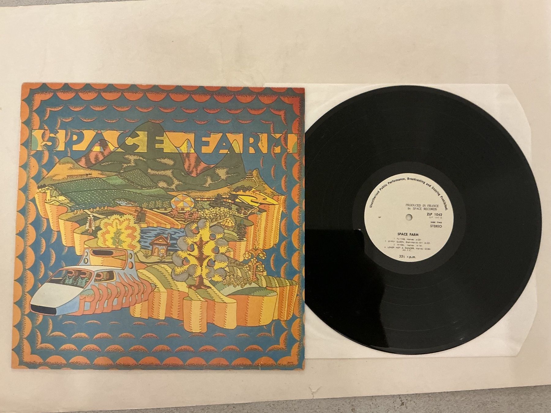 Schallplatten: Space Farm LP – Gebraucht aus Winterthur von Tumko-Vinyl