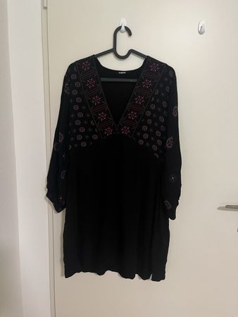 black desigual dress 