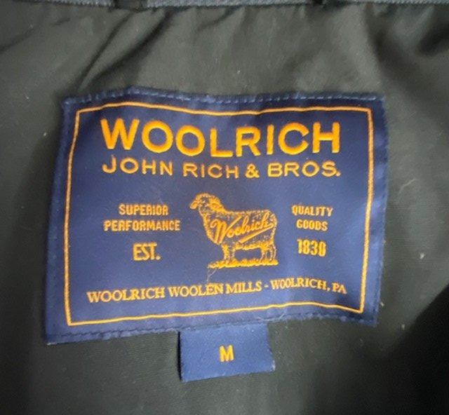 Woolrich Giacche: Woolrich Winterjacke – Usato da Küssnacht venduto da Flowerlady 8