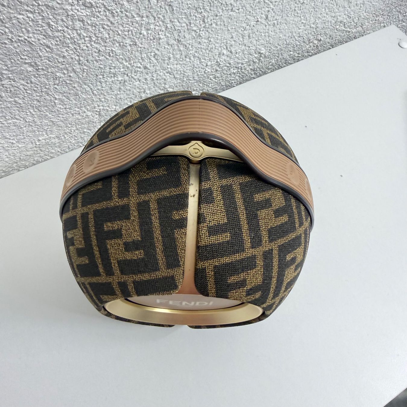 Casse acustiche: Fendi Speaker Bluetooth Design Speciale - Come Nuovo! – Usato da Büron venduto da enz_mbk6 1