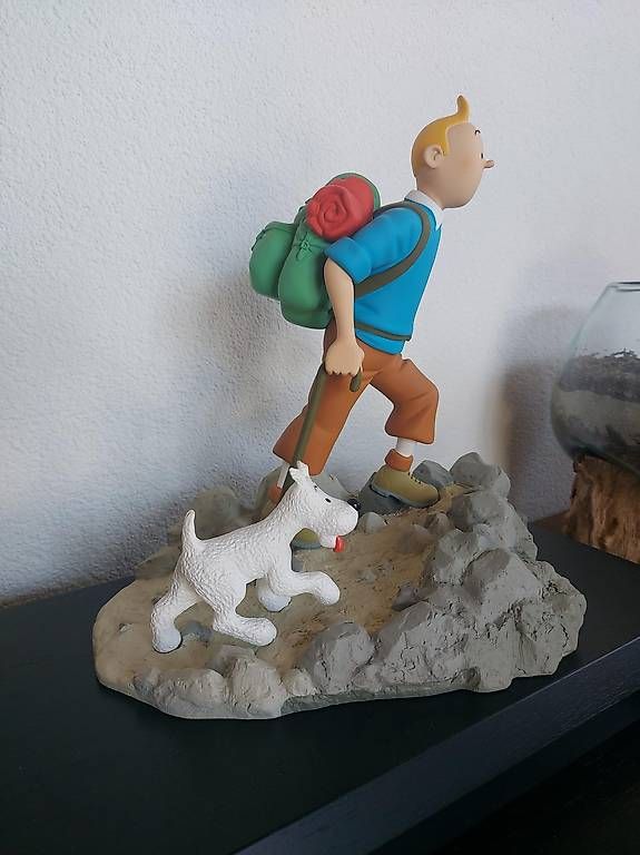 Statuette: Figurine Tintin en randonnée – Usato da Riaz venduto da Pidouille 1