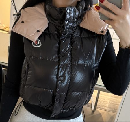 Moncler Daunenweste Gilet Schwarz/Rosé – Größe S – Original