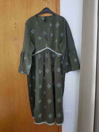 Robe Y.A.S kaki en lin, idéale pour l'été - Taille L