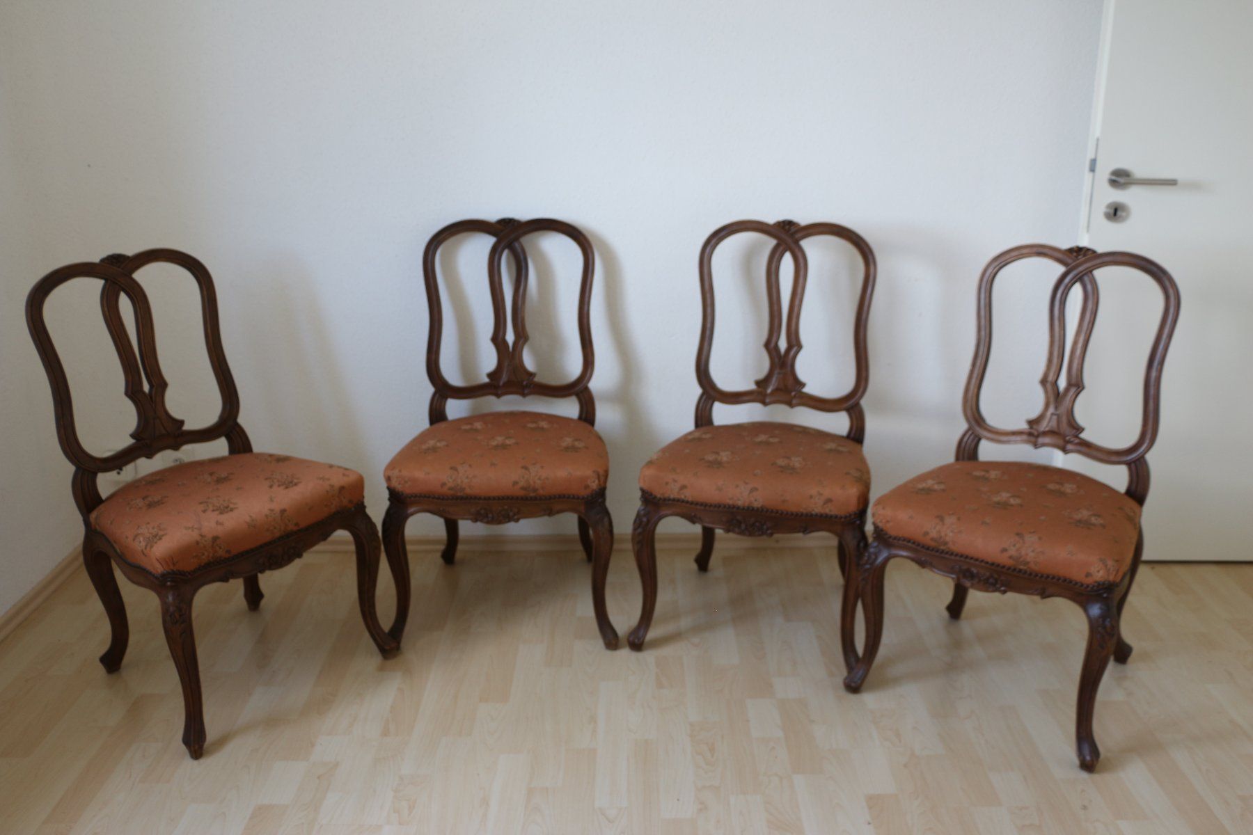 Sedie: Vier Nostalgische Stühle – Usato da Corminboeuf venduto da antikerverkauf 9