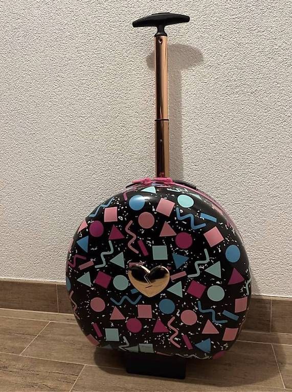 MGA Giocattoli: LOL OMG Travel case – Usato da Martigny venduto da jcj_j2fb 3