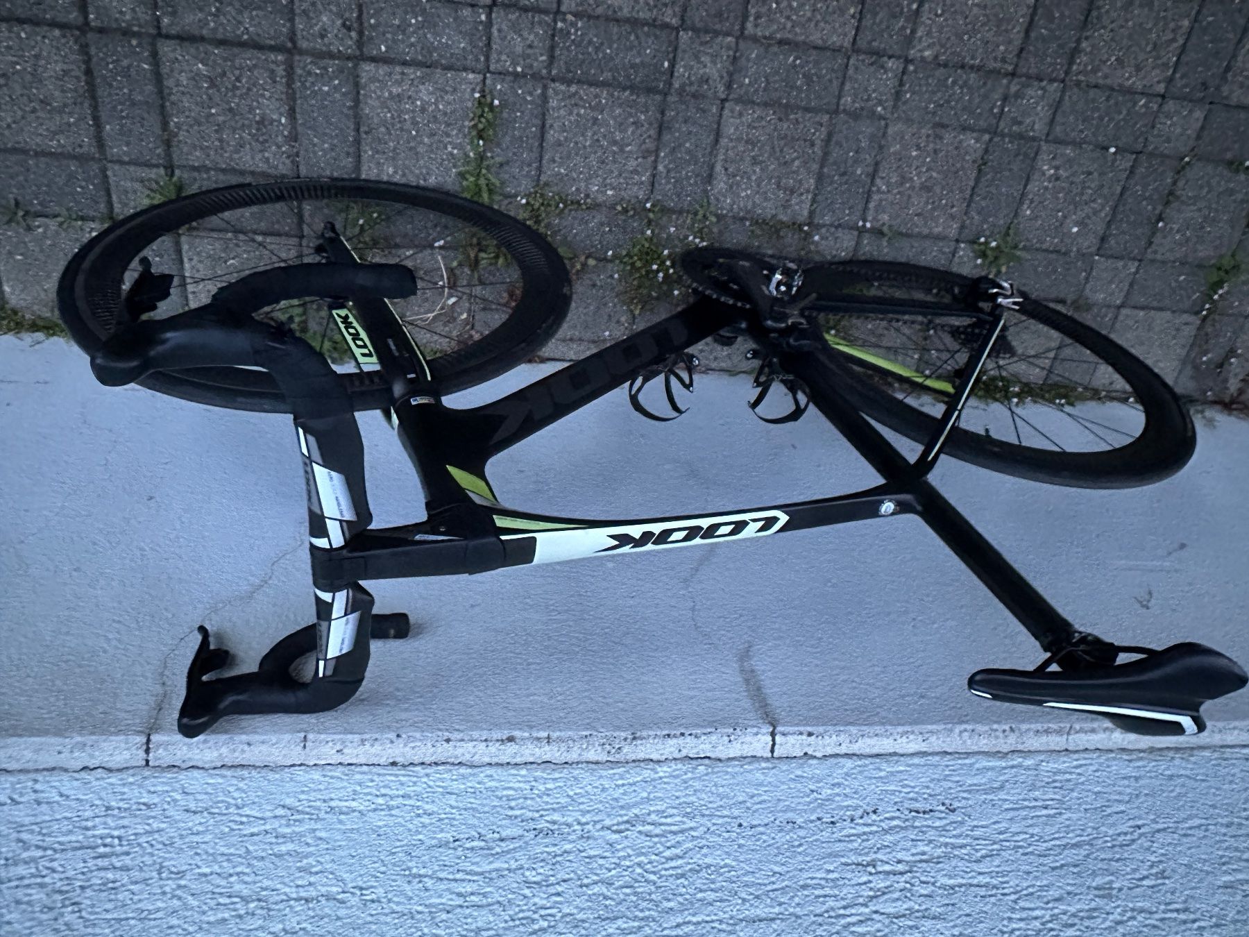 Look Vélos: LOOK 795 AerolightFluo Edition–High-End Carbon–SRAM Red eTap – D'occasion à zürich par Eltons 5