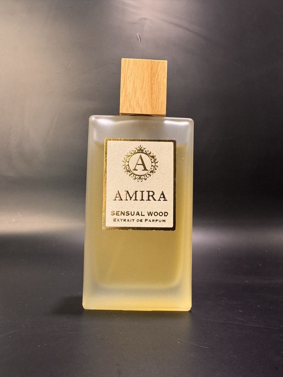 Profumi & Eau de Toilette: Amira | Sensual Wood – Usato da Cham venduto da van_x2kn