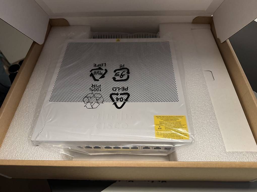 Cisco Modem & Router: Cisco C1200 Switch – Nuovo e nell'imballaggio originale da Zürich venduto da Ki_wi 1