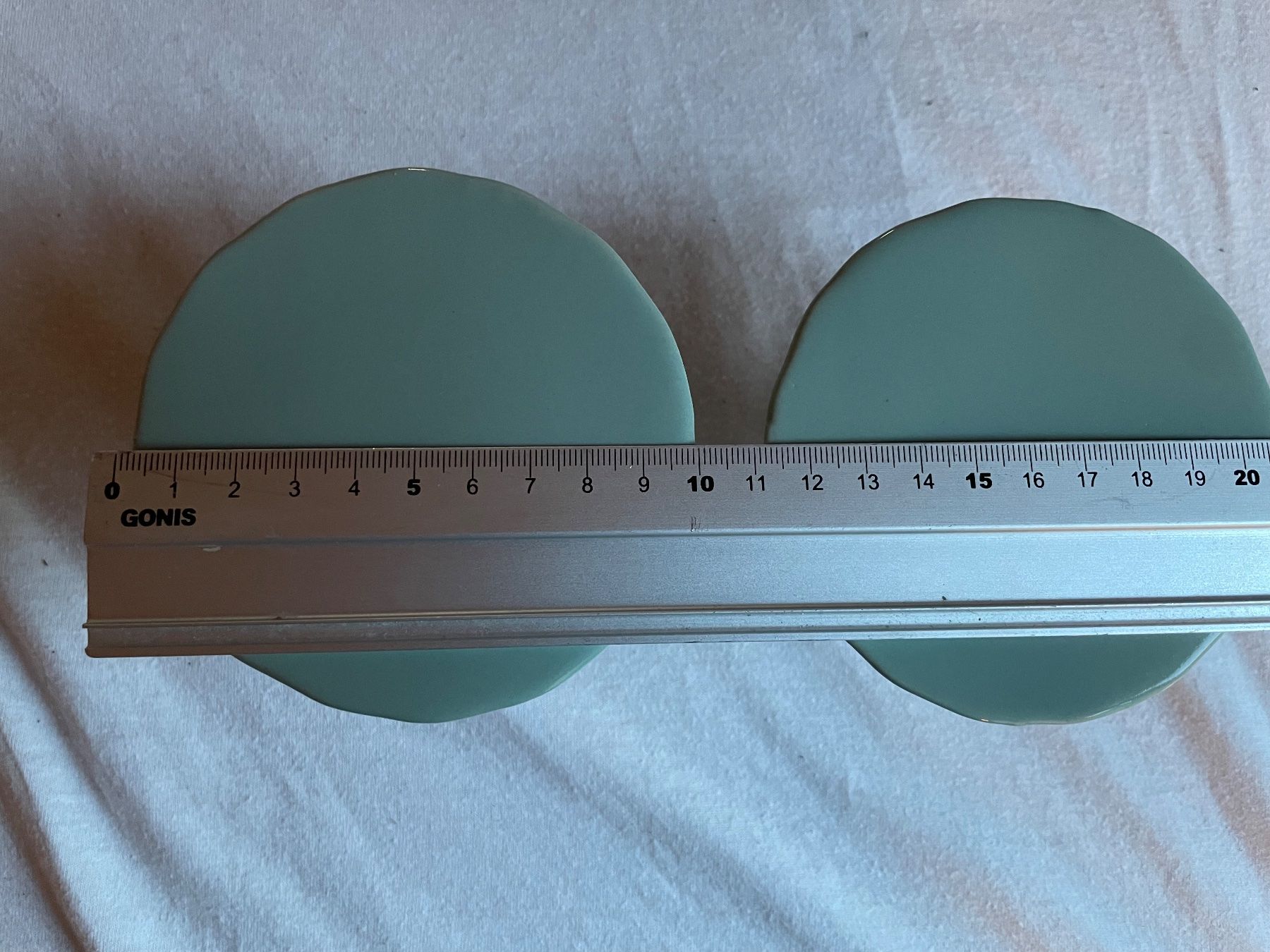 Tutte le decorazioni: 3 Mini-Tortenständer, 1 x weiss, 2 x eukalyptus farbig – Usato da Cham venduto da 2eye 4