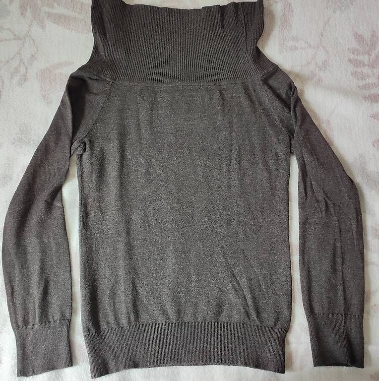 Esprit Pullover & Sweatshirts: Elegantes Langarmtshirt / dünner Pulli - Esprit - Grösse XS – Gebraucht aus Sempach Station von Szizi 1