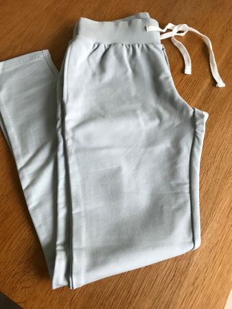 Sehr schöne steinfarbene Yoga Boutique Trainingshose in Gr.S